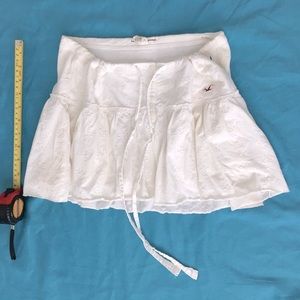 Y2k hollister white flowy skirt, very adjustable drawstring waist